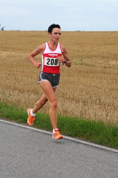 Annemie Bast wurde mit Bestzeit Dritte in der AK W 40