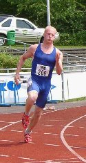 Im Kommen: Stefan Eckl mit Saisonbestleistungen &uuml;ber 100m und 200m
